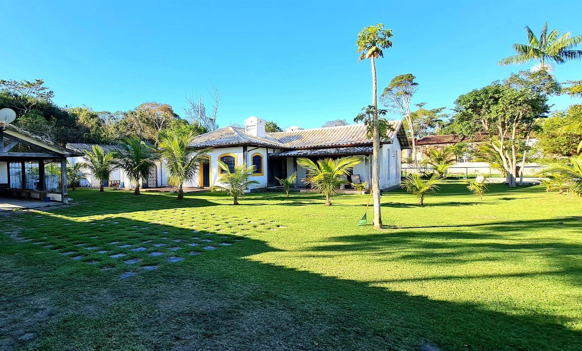 Maravilhosa casa em estilo colonial em Manguinhos – CI344